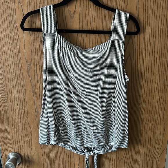 Loft Tank - Picture 4 of 4